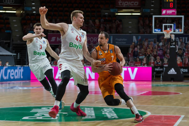 结合阵容特 结合阵容特